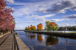 Le canal en automne