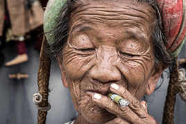 old smoking women