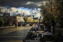 Sous le ciel de Paris