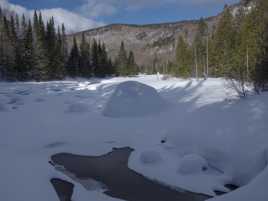 De la rivière au sommet