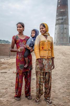 Filles de Fabricants de Briques