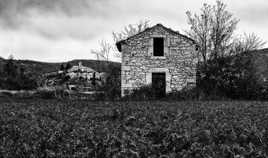 un cabanon à Simiane la rotonde