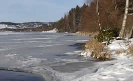 Le lac de Devesset sous la glace