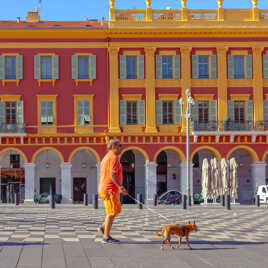 Couleurs d'automne sur la place Massena