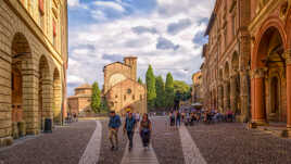 Bologna Piazza Santo Stefano