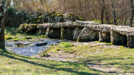 Un pont mégalithique