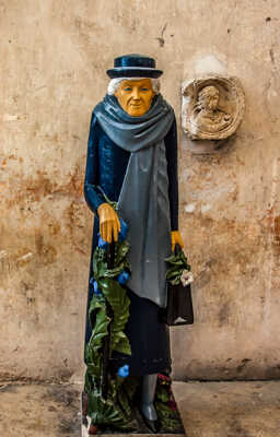 Statues à l' Abbaye St. Germain