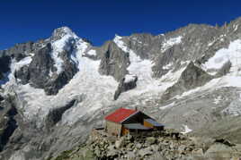 Cabane de l'A NEUVE (2735 m)