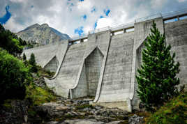 Barrage du plan d'amont