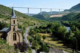 Pont de Millau vu de Peyre