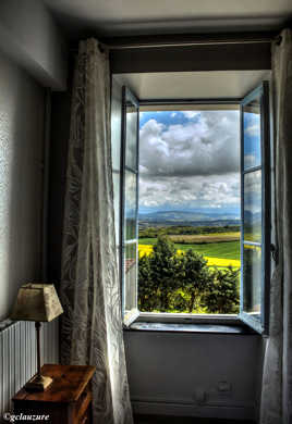 Par la Fenêtre !
