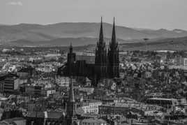 Clermont Ferrand vu du parc Montzuzet