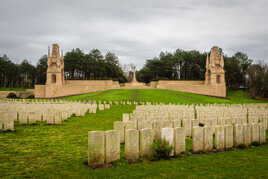 Cimetière militaire britannique ..........