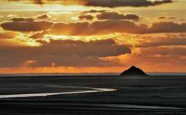 Coucher de soleil sur Tombelaine