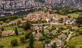 Gréolières son village montagnard.