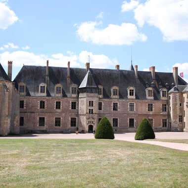 Le château de Lapalisse par Faugere