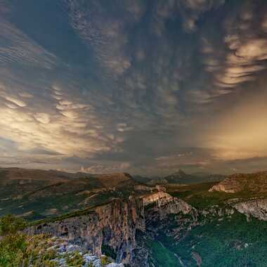 Ciel magique après l'orage. par Philgreffe