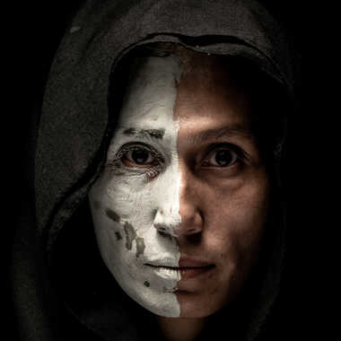 Regard d'argile, regard fragile...