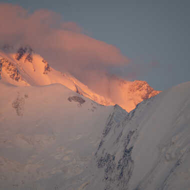 Dernière lueur sur le massif du Mont-Blanc par naturedivresse