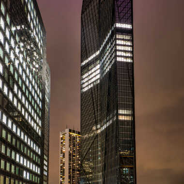 Début de soirée à la Défense... par guyamram@hotmail.fr