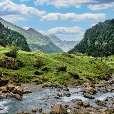 Pourtant.. Que la montagne est belle ! par Pappabox