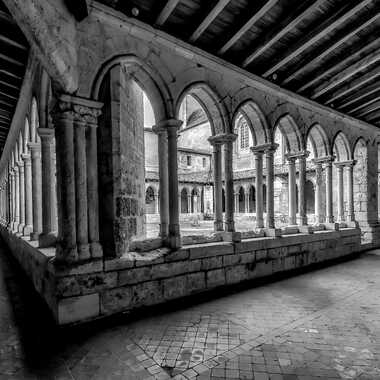 Le vieux Cloitre ! Version nb ! par Pappabox