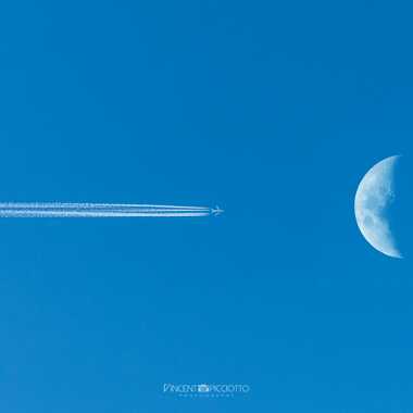 Fly me to the Moon par Vingtcent
